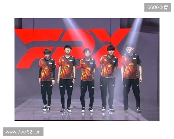 FPX官方发布人员变动公告:York正式退役,回归教练组 FPX官方发布人员变动公告:York正式退役,回归教练组